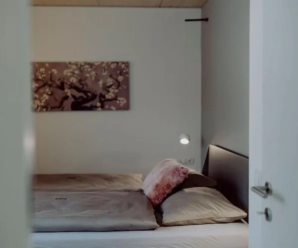Vier Maederlhaus *