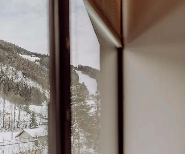 Vier Maederlhaus * Eben Im Pongau